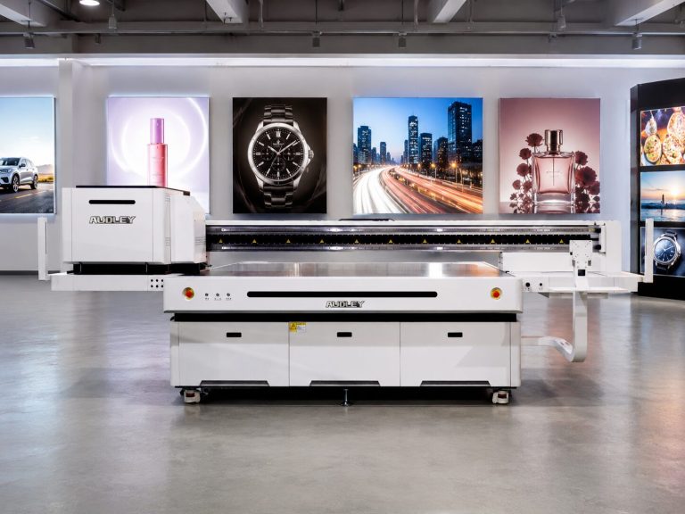 2513 UV flatbed printer for light box printing and advertising display graphics